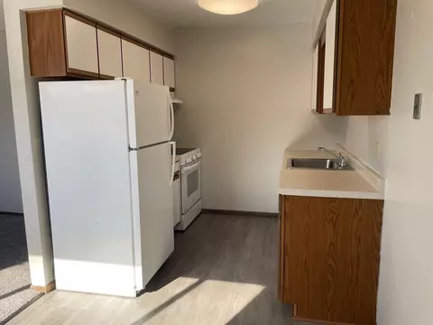 1022 Newton Rd, Iowa City, IA 52246