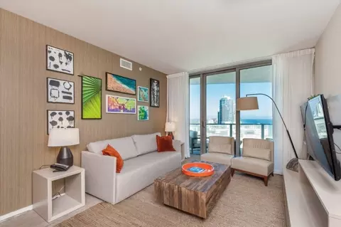 4011 S Ocean Dr, Hollywood, FL 33019