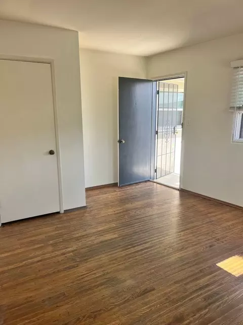 1602 Pacific Beach Dr, San Diego, CA 92109