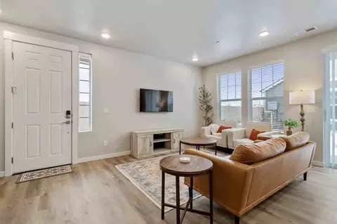 17065 N Hounslow Way, Nampa, ID 83687