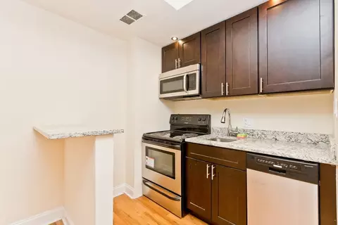 1430 N Dearborn St, Chicago, IL 60610 photo 12