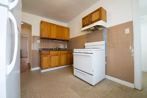 7801 S Kingston Ave, Chicago, IL 60649