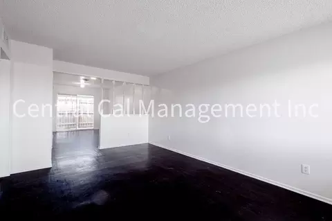 932 A-d, Oildale, CA 93308