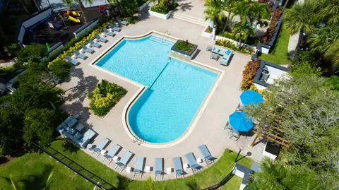 10000 NW 45th Ter, Doral, FL 33178 photo 5