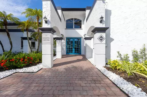 10000 NW 45th Ter, Doral, FL 33178 photo 35