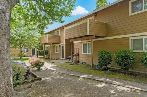 17170 SW Heritage Ct, Aloha, OR 97003