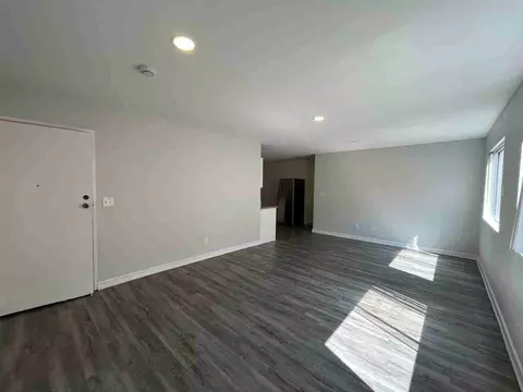 226 S Serrano Ave, Los Angeles, CA 90004
