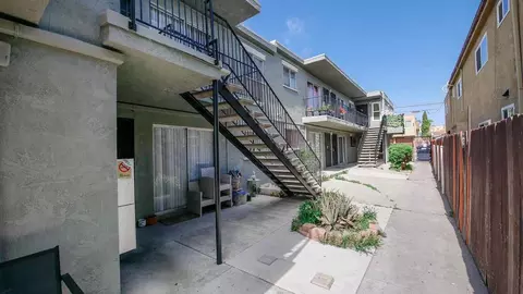 4079 42nd St, San Diego, CA 92105