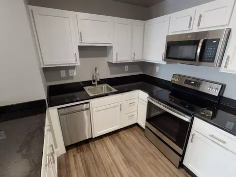 430 W Muhammad Ali Blvd, Louisville, KY 40202 photo 53