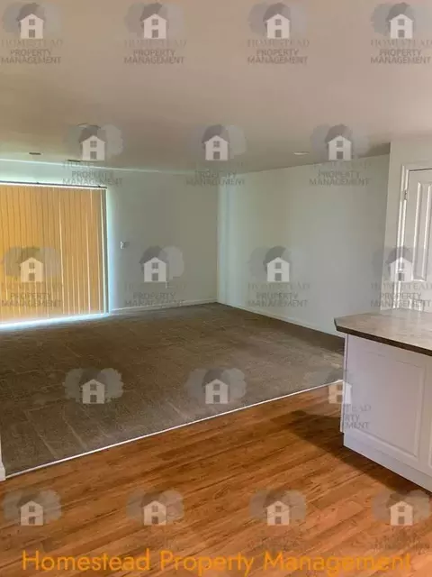 1085 Raffon Ct SE, Four Corners, OR 97317