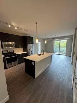 15 Parkway North Blvd, Deerfield, IL 60015