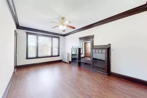4851 S Champlain Ave, Chicago, IL 60615