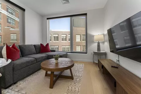 85 Myrtle St, Boston, MA 02114