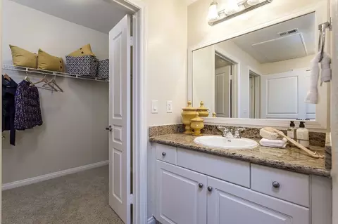 40 Cedar Walk, Long Beach, CA 90802 photo 15
