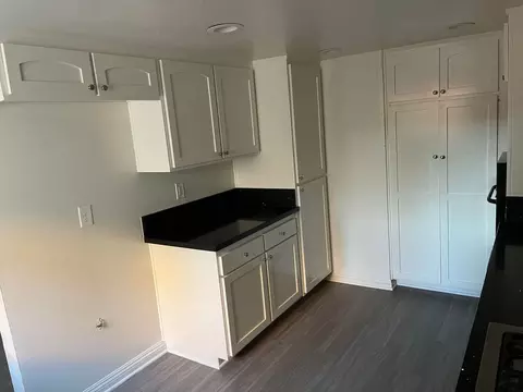 21051 Gresham St, Canoga Park, CA 91304 photo 11