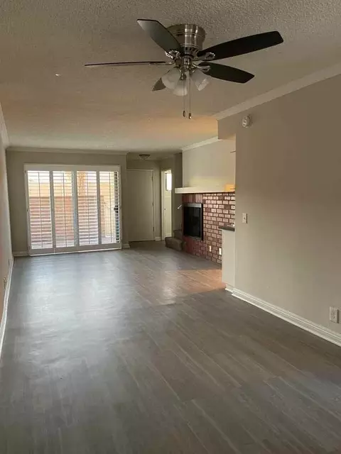 21051 Gresham St, Canoga Park, CA 91304 photo 8