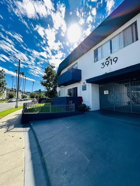 3919 Ursula Ave, Los Angeles, CA 90008