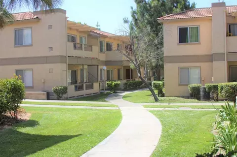 92335 Juniper Ave, Fontana, CA 92336