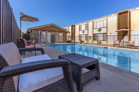 180 N 1st St, El Cajon, CA 92021