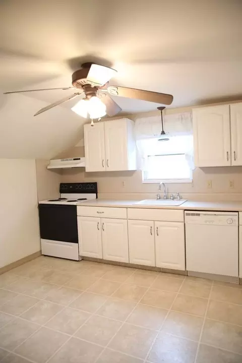 1234 Main St, Dickson City, PA 18519