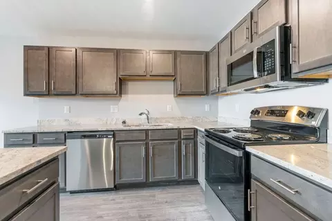 1850 W Pine St, Baraboo, WI 53913