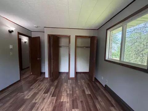 515 E Park Ave, Chippewa Falls, WI 54729 photo 11