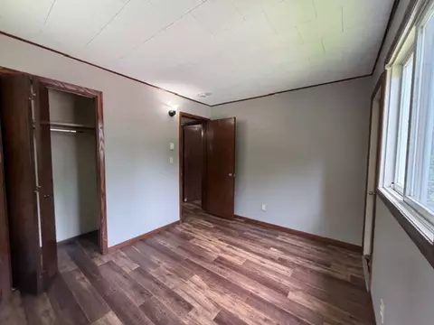 515 E Park Ave, Chippewa Falls, WI 54729 photo 6