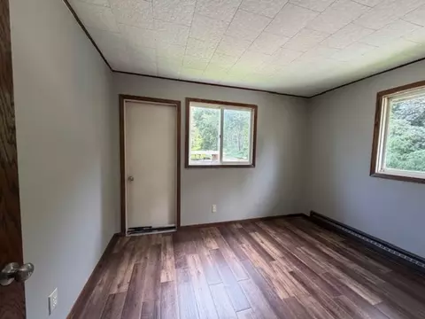 515 E Park Ave, Chippewa Falls, WI 54729 photo 8