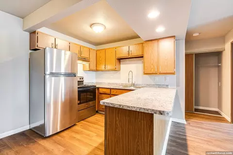 407 335 339 407 Southtowne Dr, South Milwaukee, WI 53172