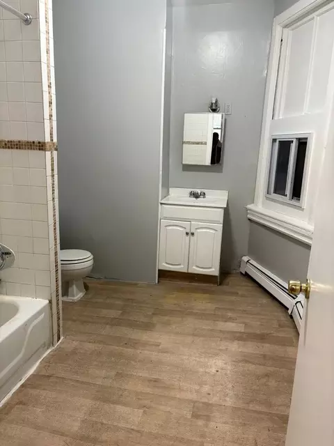 20 Seymour St, Yonkers, NY 10701