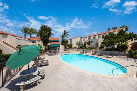 8633 La Mesa Blvd, La Mesa, CA 91942