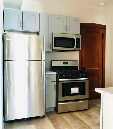 4133 N Central Park Ave, Chicago, IL 60618