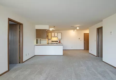 n91w16995 W17155 Apple Tree Ct, Menomonee Falls, WI 53051