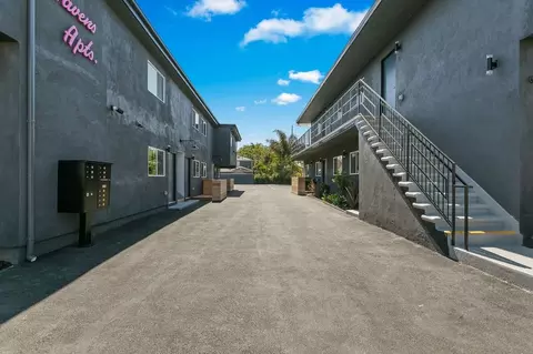 2918 Hauser Blvd, Los Angeles, CA 90016 photo 3