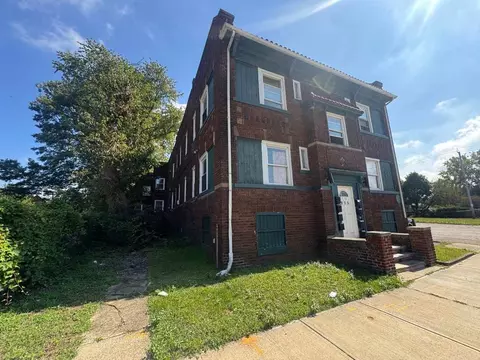 975 Parkwood Dr, Cleveland, OH 44108