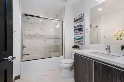 1223 N Edgemont St, Los Angeles, CA 90029