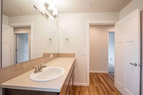 16533 NE Halsey St, Portland, OR 97230