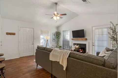 163 E 143rd St, Glenpool, OK 74033 photo 4