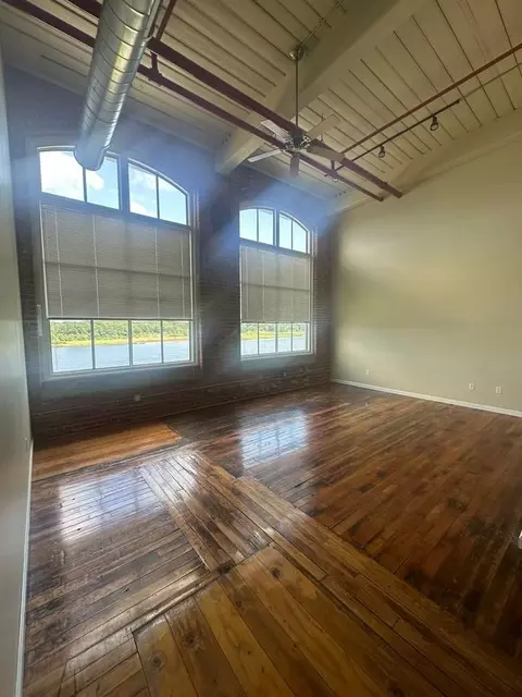 200 Riverside Ave, New Bedford, MA 02746