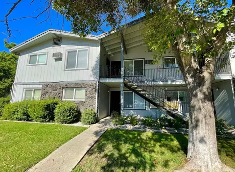 303 W Benjamin Holt Dr, Lincoln Village, CA 95207