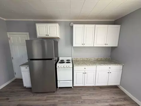 66 Orange St, Manchester, NH 03104