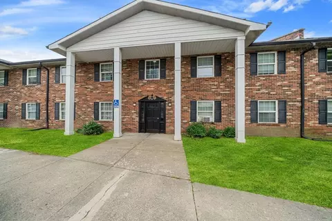 5011 Southside Dr, Louisville, KY 40214