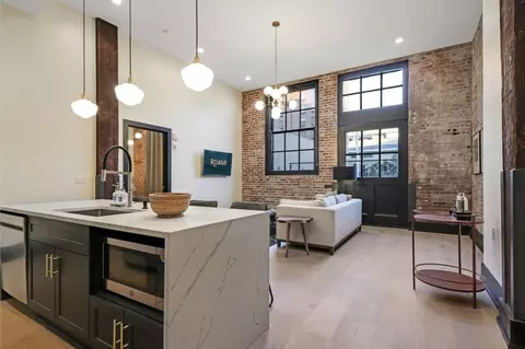 1148 S Peters St, New Orleans, LA 70130