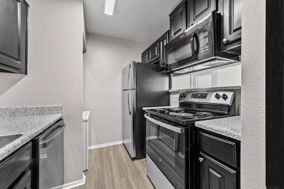  9805 N Macarthur Blvd, Irving, TX 75063 photo 3