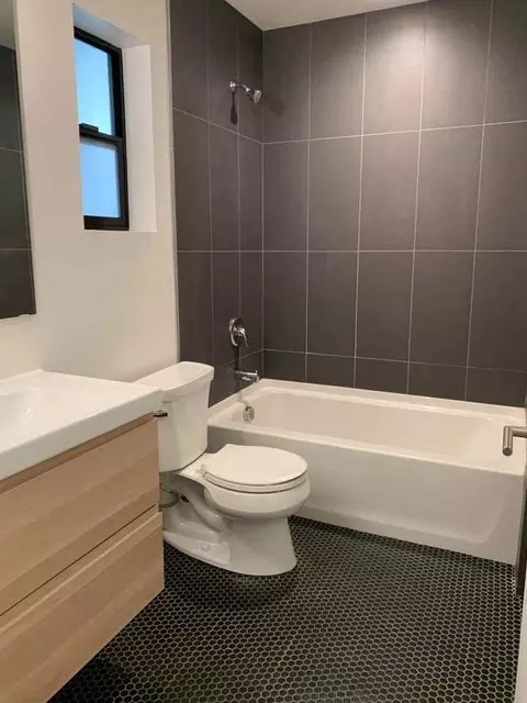 2535 Brant St, San Diego, CA 92101