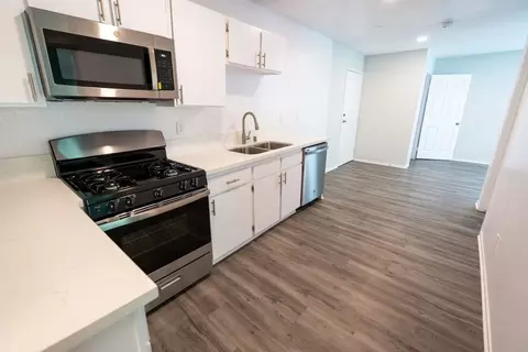 226 S Serrano Ave, Los Angeles, CA 90004