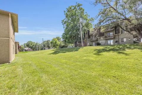 8626 Lane Ave, Raytown, MO 64138 photo 18