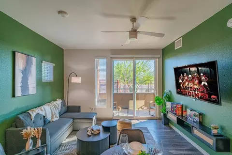 9600 W Georgia Ave, Glendale, AZ 85305