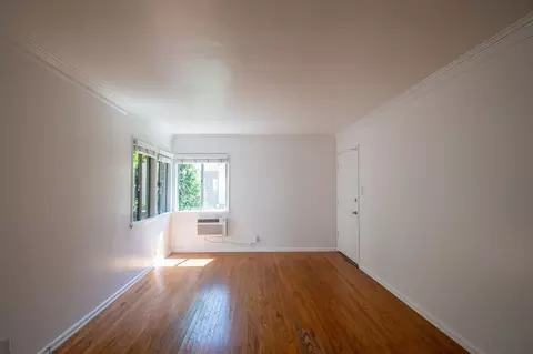 11034 La Maida St, Los Angeles, CA 91601