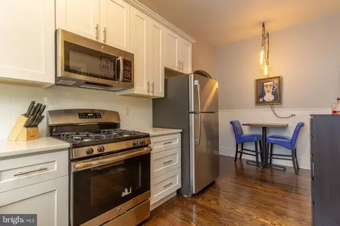 250 S State St, Newtown, PA 18940